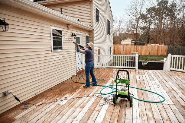 Fence Pressure Washing in Riverside, NY