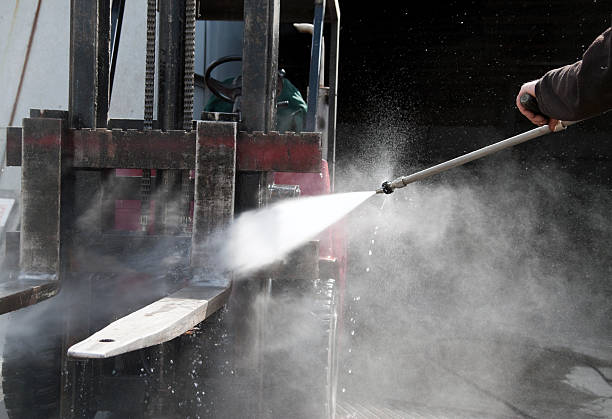 Why Choose Our Certified Pressure Washing Experts for Your Project Needs in Riverside, NY?